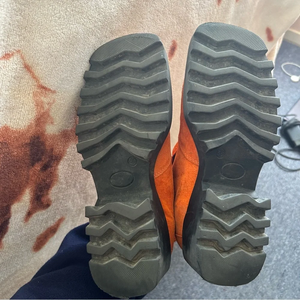 Orange suede mini platform boots, orange Bogner boots